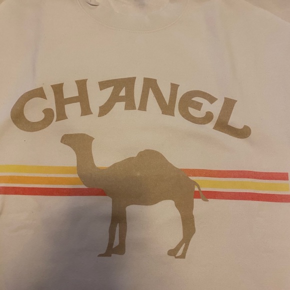LF who cares NYC Chanel\camel sweatshirt sz m - Picture 2 of 3